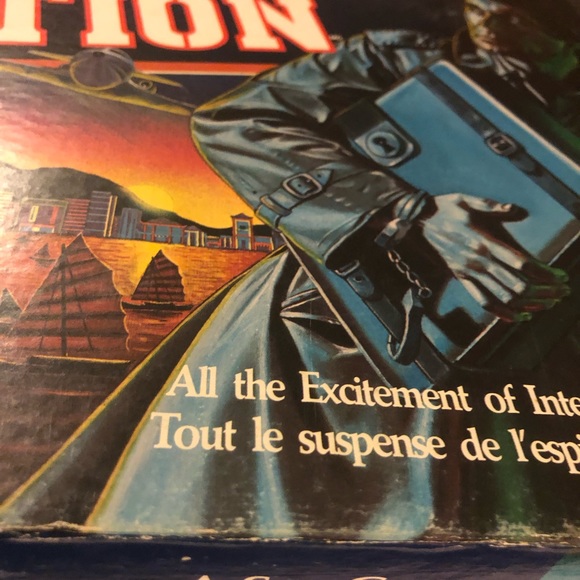 Vintage Milton Bradley Conspiracy Theory Board Game 1983 Espionage 10+ Complete - Picture 3 of 16